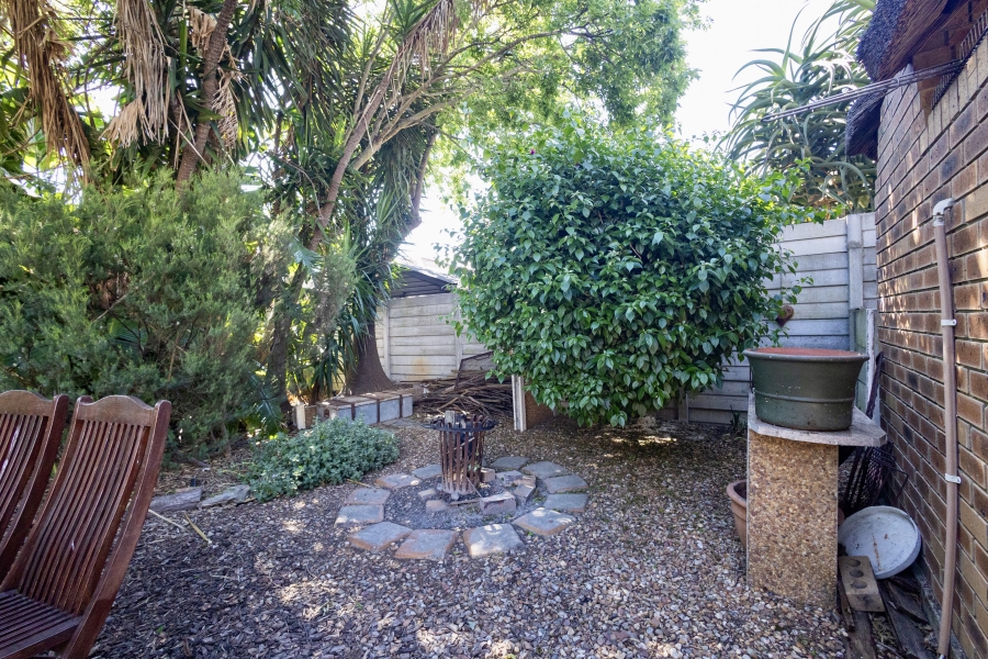 4 Bedroom Property for Sale in Sonstraal Heights Western Cape